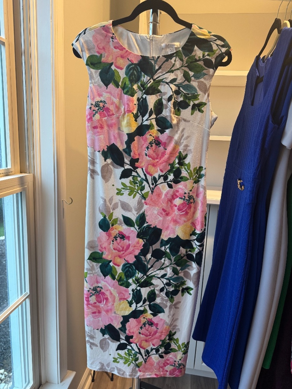 Beautiful Floral Dress- Size 6